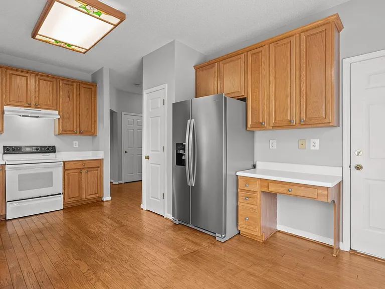 5316 Corinthian Way — Photo 17