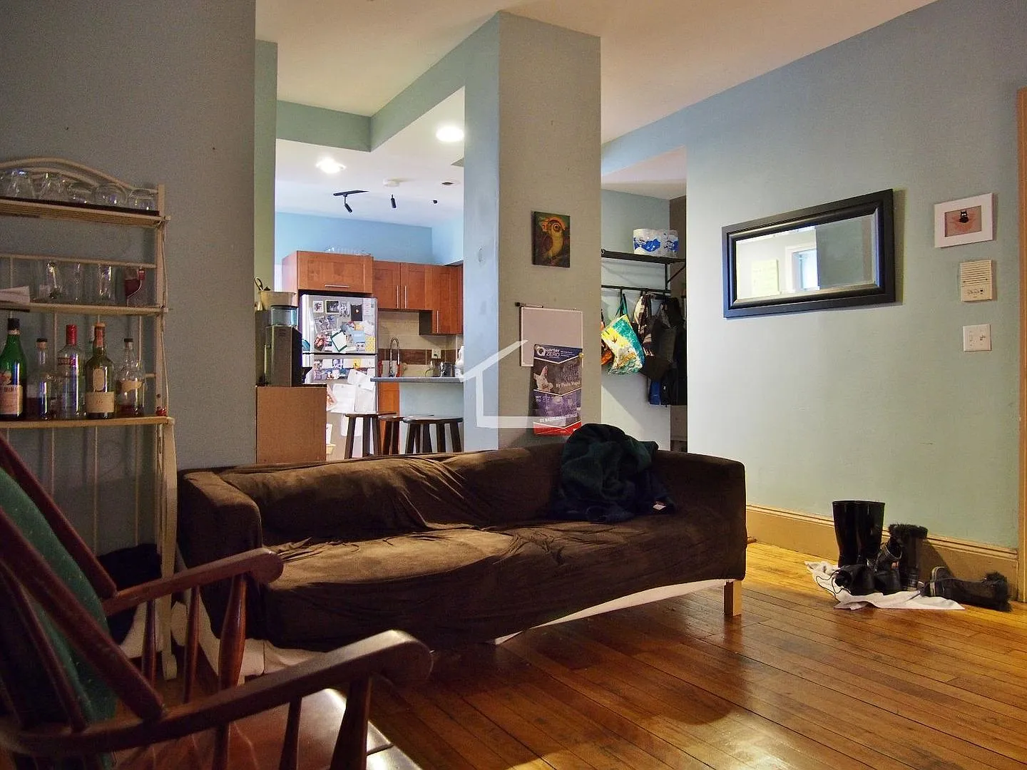 Nice 4 bed next to the green line in Allston — Photo 2