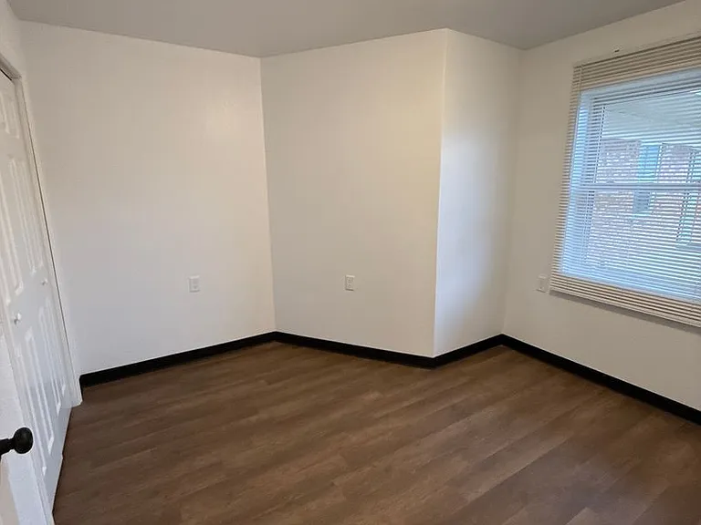Bison Run apartments — Photo 9
