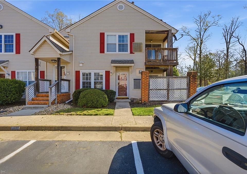 1st image of 12768 Daybreak Cir