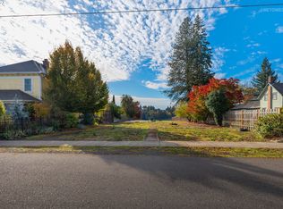 420 W Grant St, Carlton, OR
