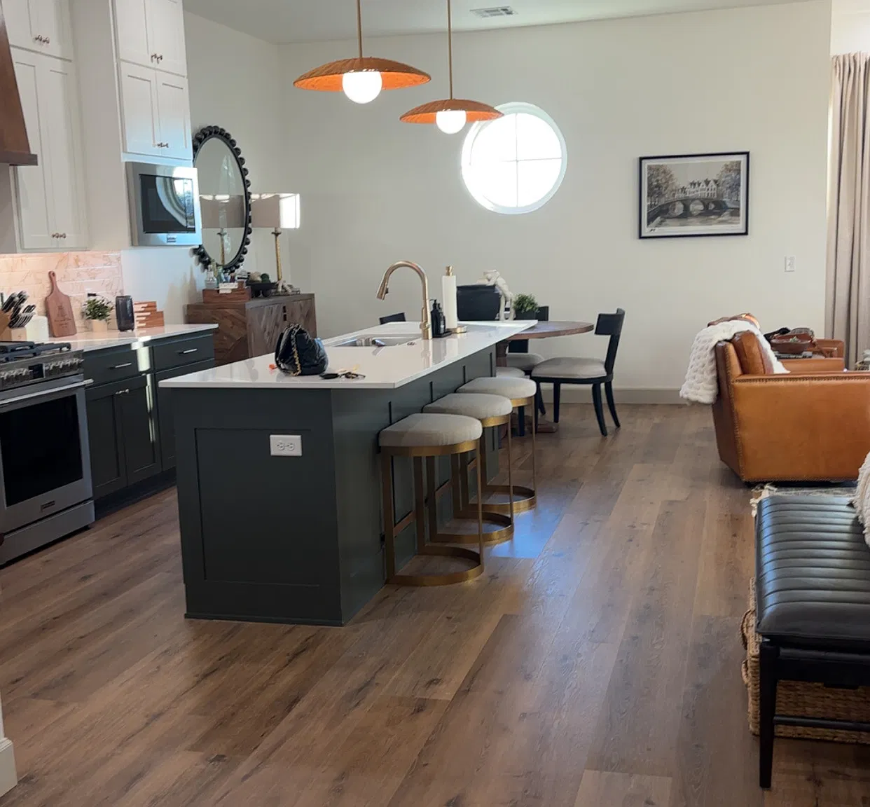 2 bed, 1400 sqft, $1,900 — Photo 4