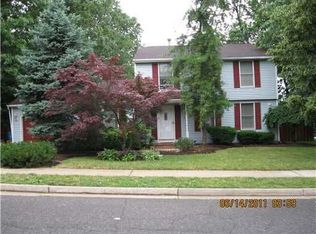 111 Hampton St, Metuchen, NJ 08840