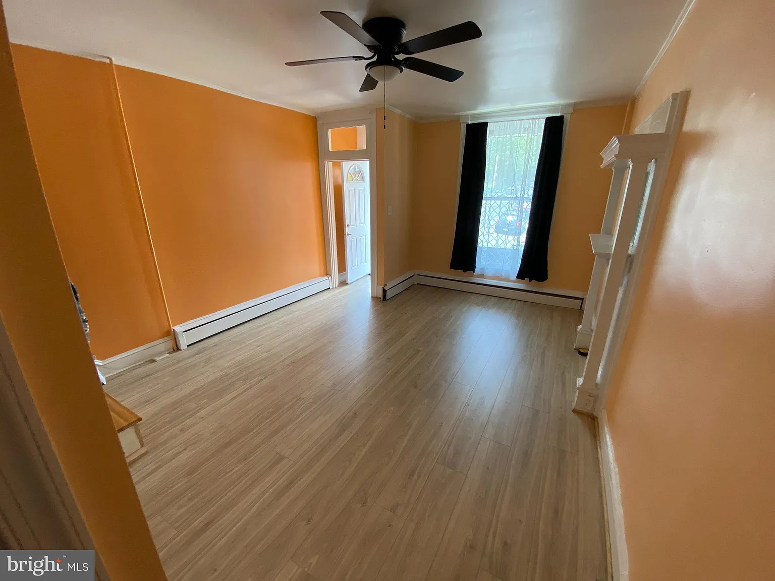 3 bed, 1.5 bath, $1,700 — Photo 4