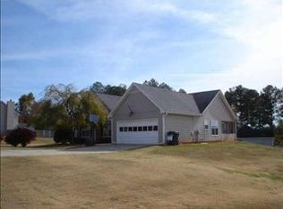 303 Briarwood Dr, Winder, GA 30680