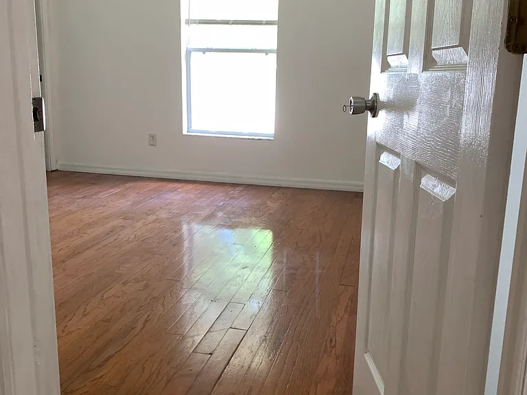 1061 Oak Forest Cir — Photo 18
