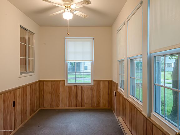 4th image of 9 Swift Cir #A
