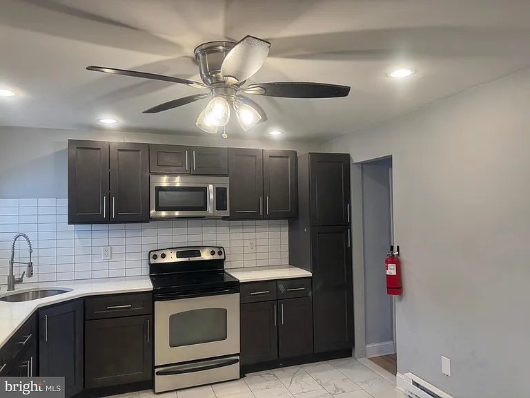 104 Linden St #2 — Photo 6
