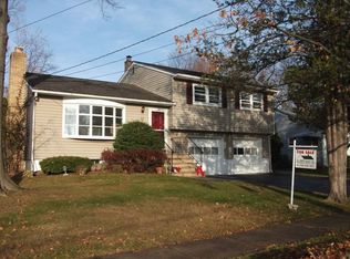 12 Layng Ter, Springfield, NJ 07081
