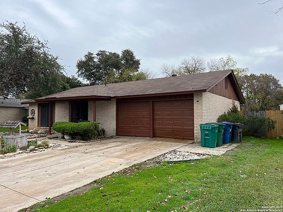 3rd image of 7606 PIPERS LN
