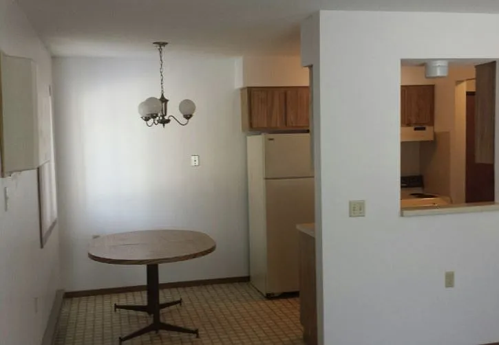 Wheaton Apartments — Photo 4