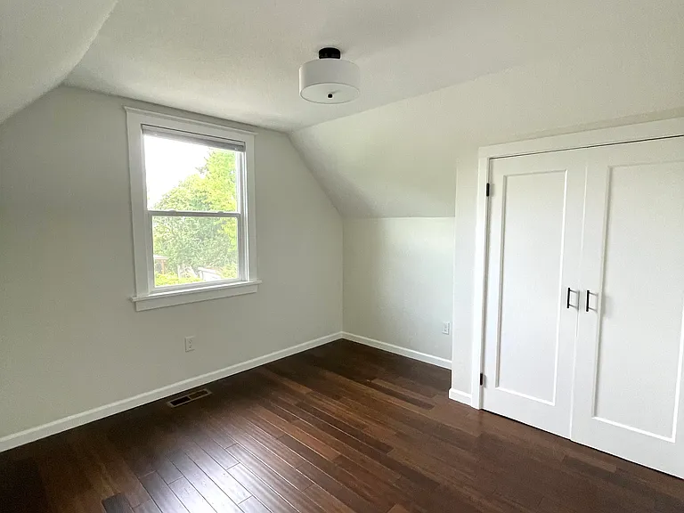 8032 N Oswego Ave — Photo 15