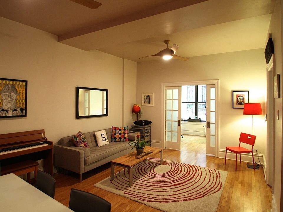 1st image of 916 Union St APT 1C