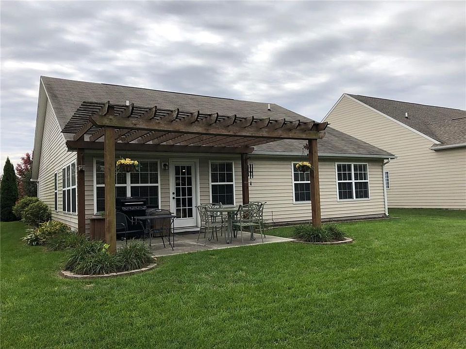 2nd image of 8154 Sedge Grass Rd