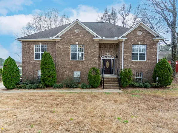 57 Orchard Dr, Hayden, AL 35079