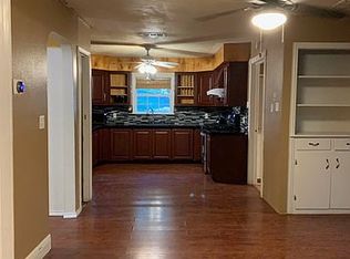 1504 Justice Dr, Port Lavaca, TX 77979