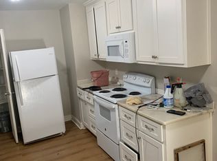 208 Laurie Ln, Warner Robins, GA 31088