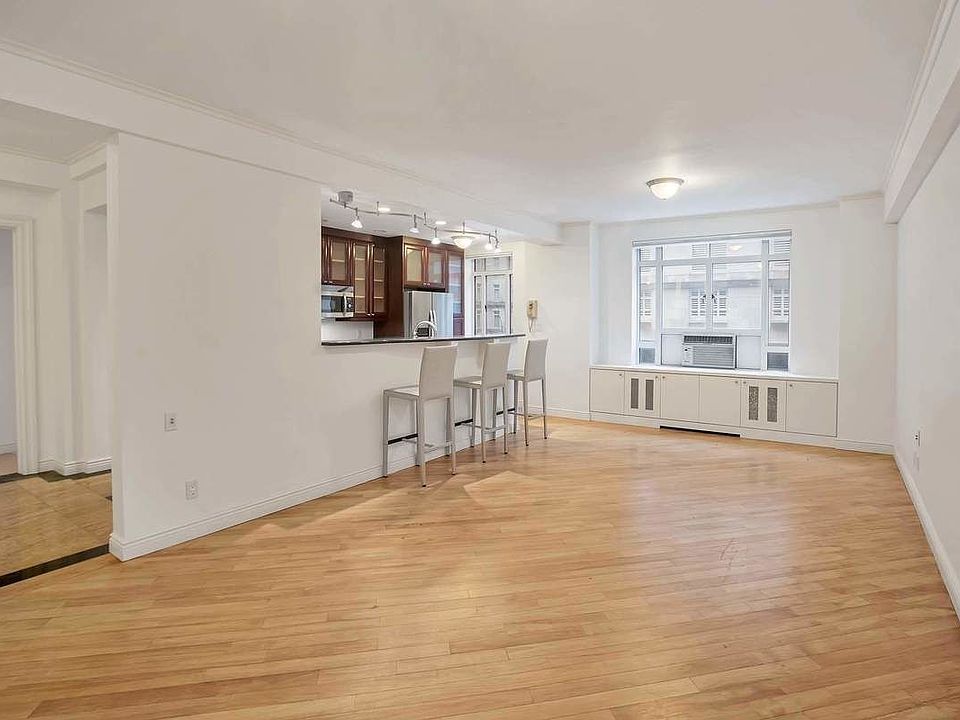 1st image of 25 Central Park W APT 3C