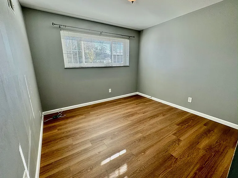 Heartwoods Manor — Photo 13