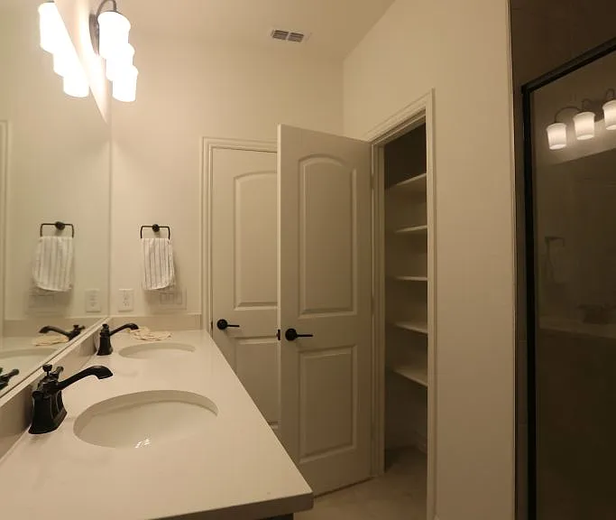 3412 Marginal Dr — Photo 12