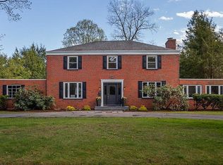 413 Converse St, Longmeadow, MA 01106