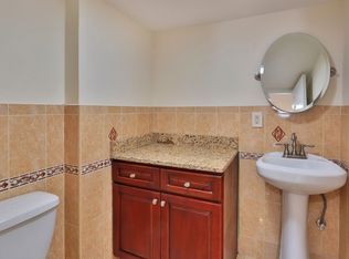 215 Teaneck Rd, Ridgefield Park, NJ 07660