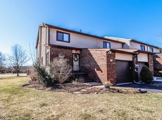 61 Chelsea Cir, Flemington, NJ 08822