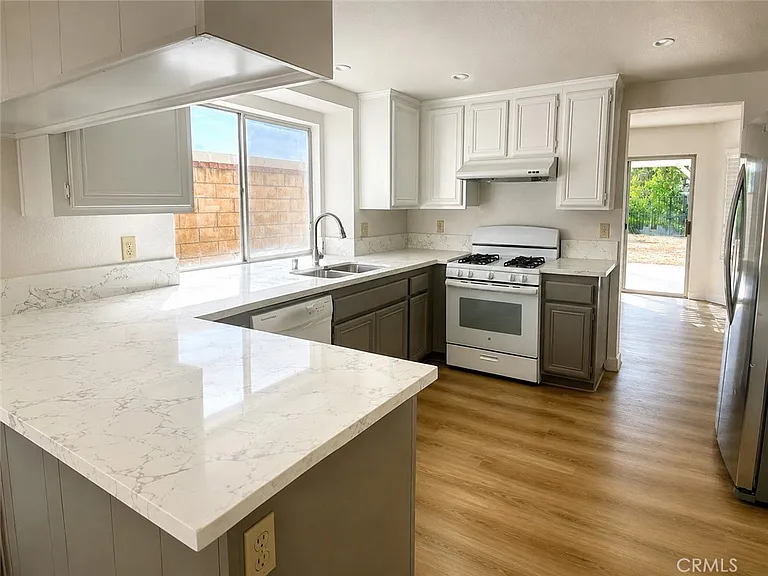 15583 Oak Springs Rd — Photo 12