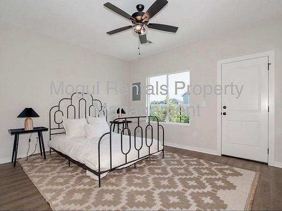 4th image of 2945-100 S Maize Ct