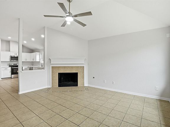4th image of 4754 Chisholm Holw