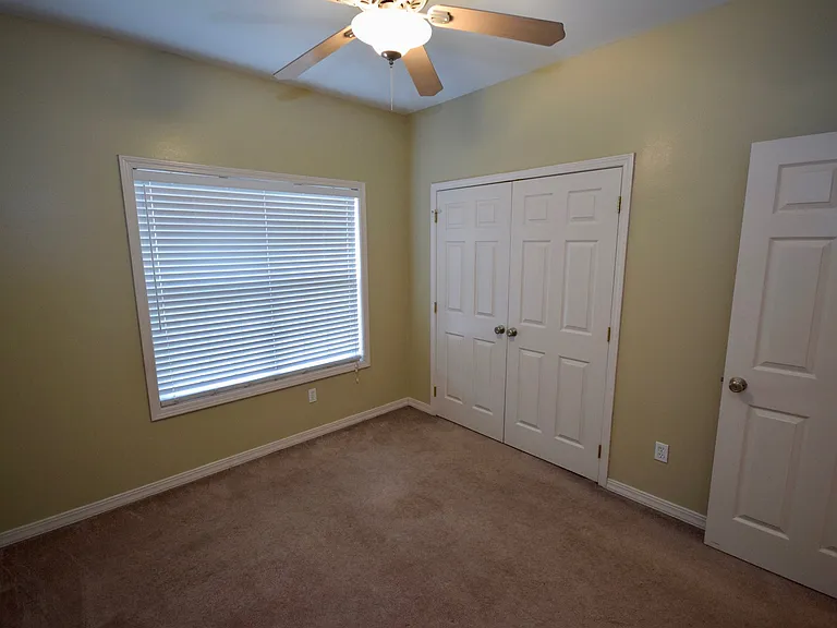 2306 Desiree St — Photo 12