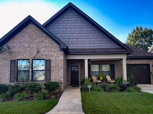 209 Princeton Dr, Dothan, AL 36301