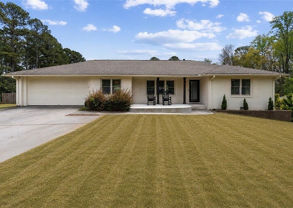 1st image of 2489 Sunset Dr NE