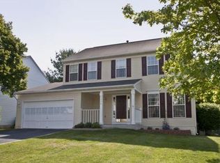 9336 S Whitt Dr, Manassas Park, VA