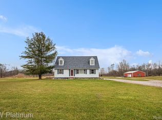 972 Cove Rd, Goodells, MI 48027