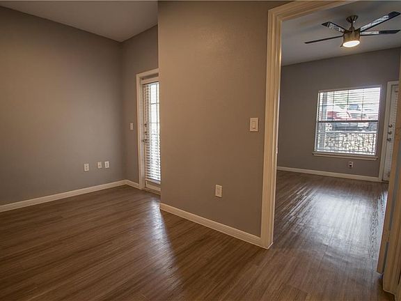 4th image of 2320 Gracy Farms Ln APT 213