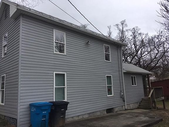 3rd image of Campbell Ave SE
