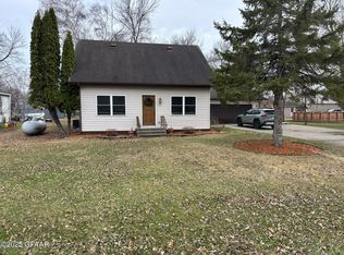 516 Vance Ave S, Erskine, MN 56535