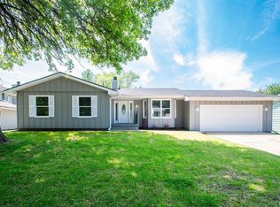 3520 W Saymore Ln, Peoria, IL
