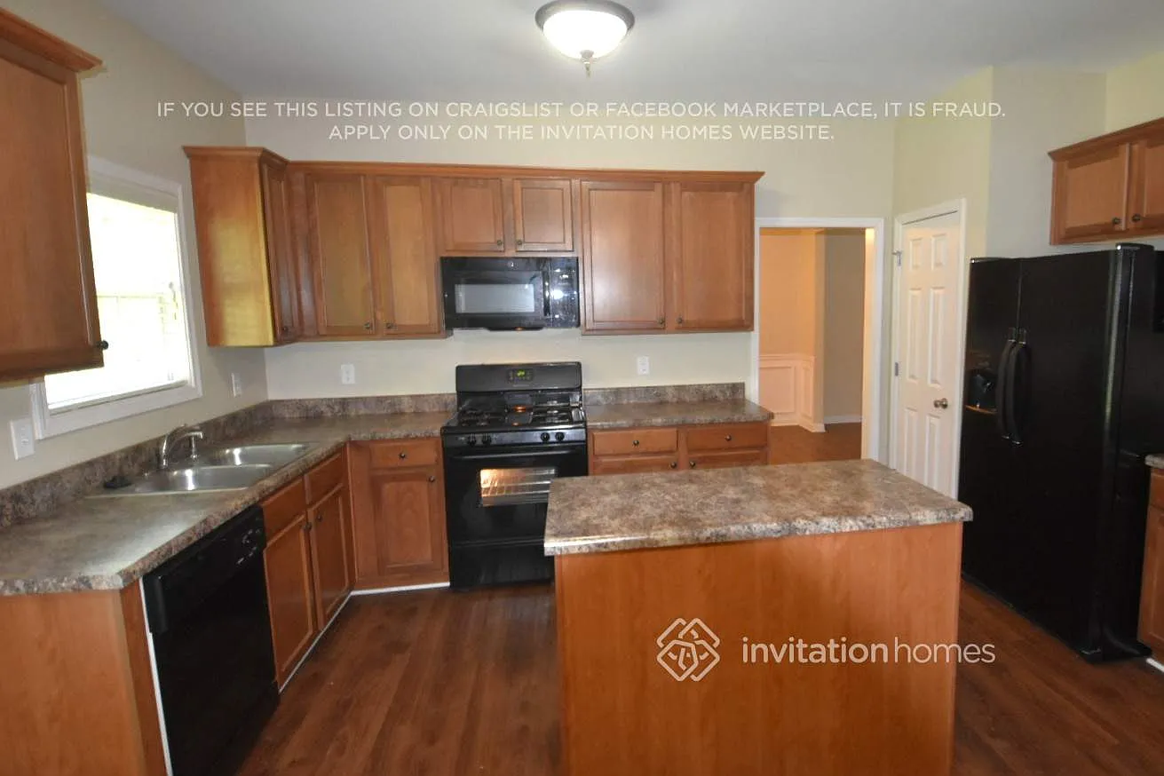 2570 Freemont St Snellville, GA 30078 — Photo 4