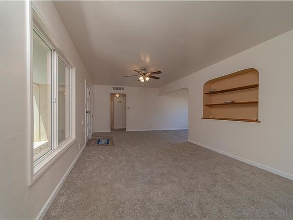 5th image of 1024 Ross Ave