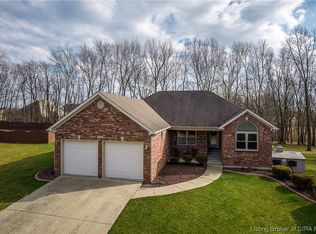 5402 Sky Ridge Rd, Charlestown, IN 47111