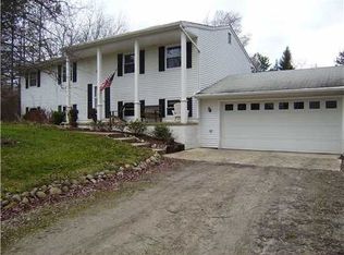 4120 Valentine Rd, Whitmore Lake, MI 48189