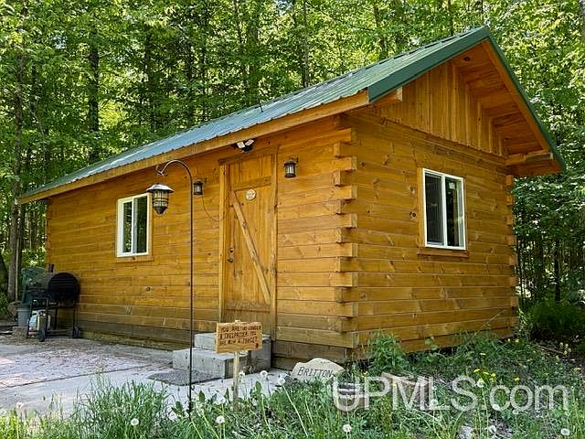 1st image of 6629 Spruce Dr