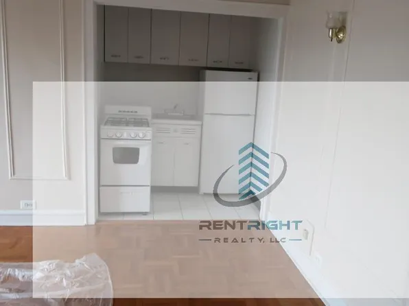 1209 W Sherwin Ave APT 312, Chicago, IL 60626