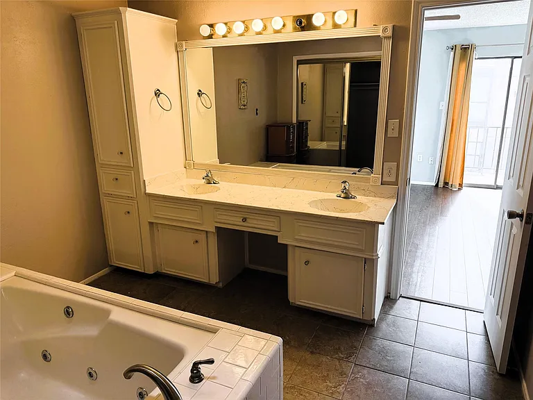 62 Evanston St #2/5 — Photo 15