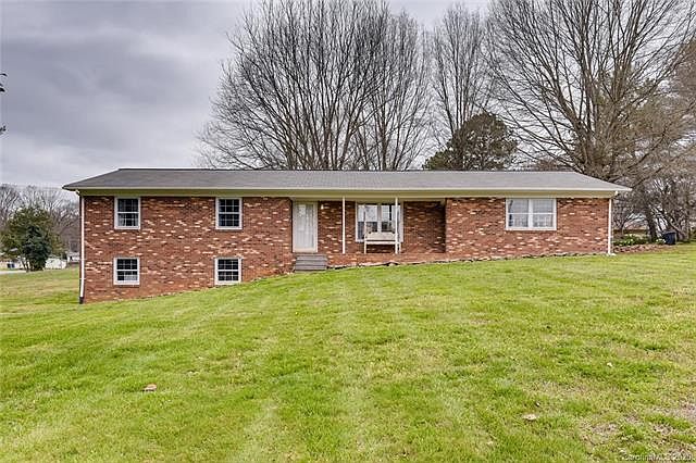 1st image of 326 Dillon Dr