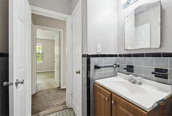 19401 Grandview St — Photo 12