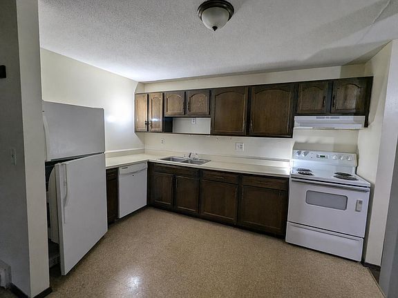 2nd image of 112 Capitol Hill Dr