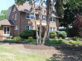 408 68th St, Kenosha, WI 53143